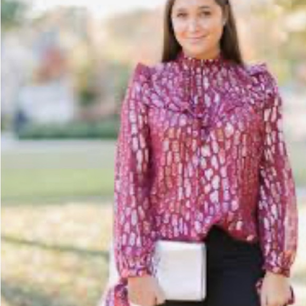 Veronica beard blouse top